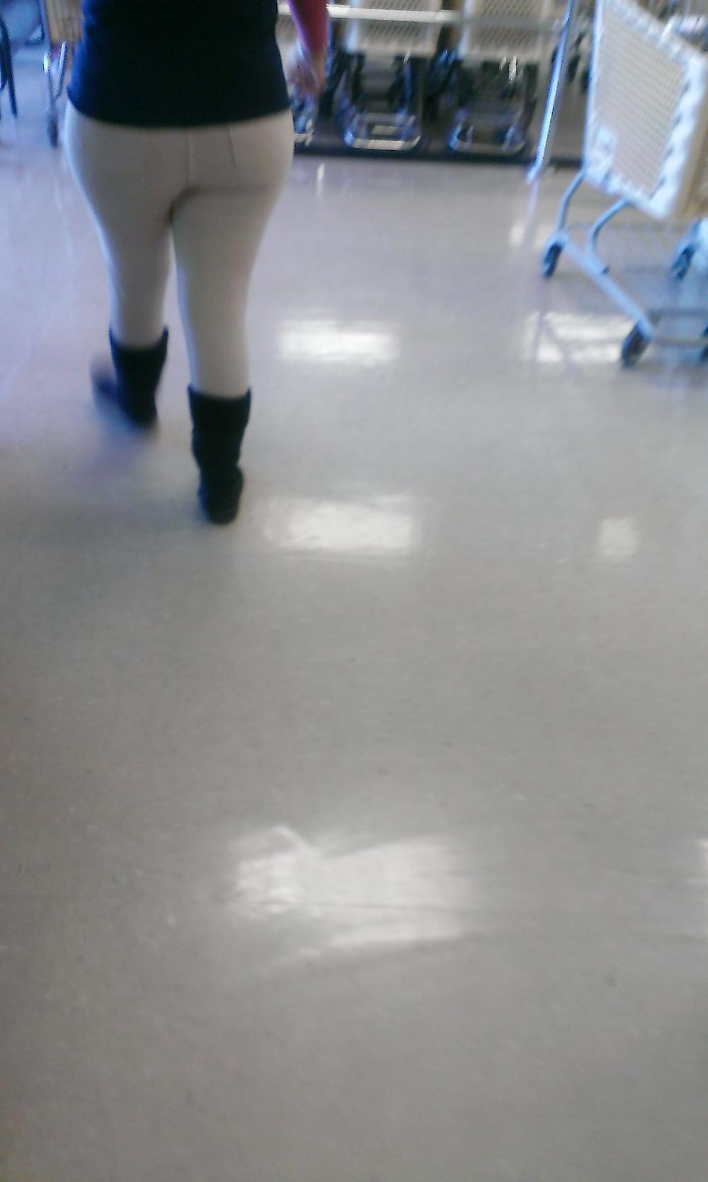 7P Julie's amazing bubble butt