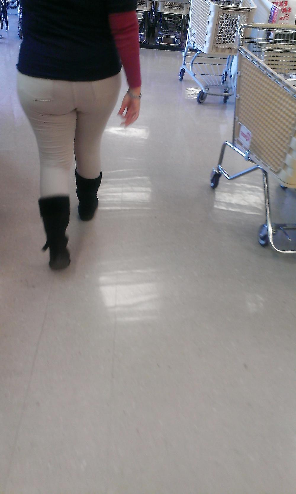 7P Julie's amazing bubble butt