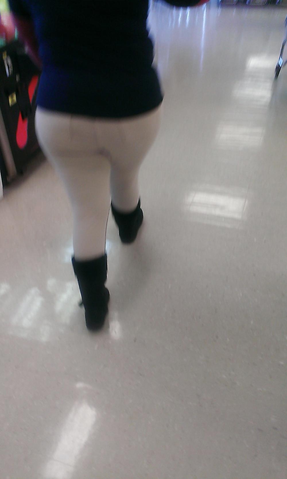 7P Julie's amazing bubble butt