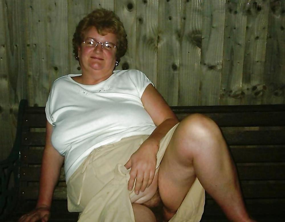 25P Upskirt sluts 3