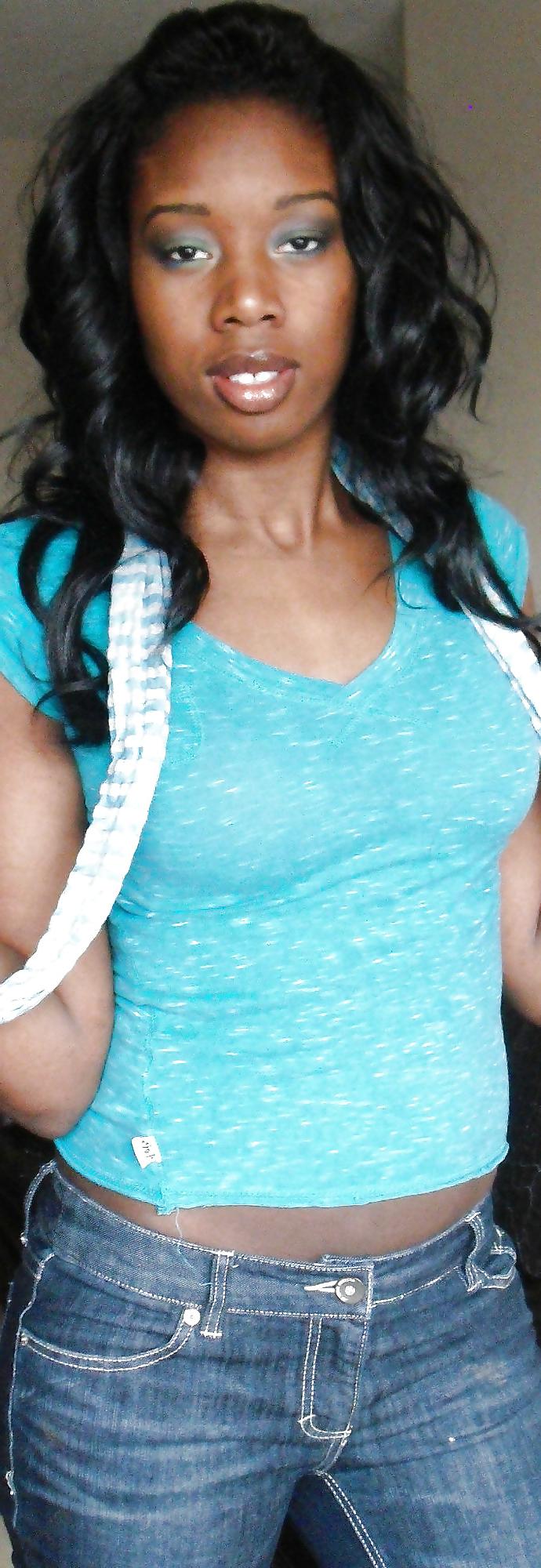 25P Ebony facial queen Naomi