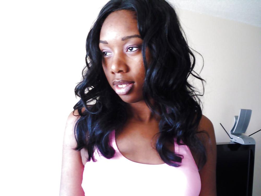 25P Ebony facial queen Naomi