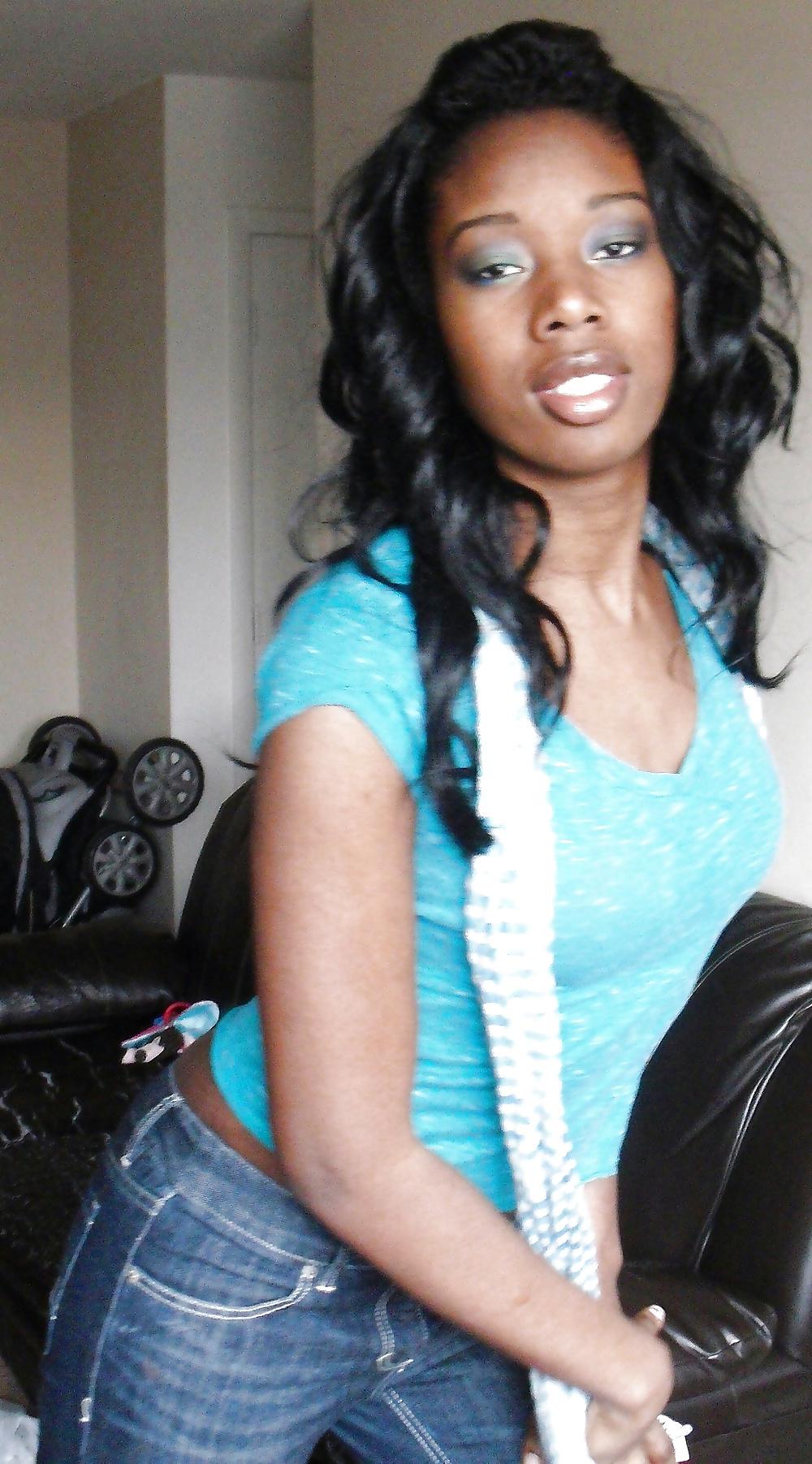 25P Ebony facial queen Naomi