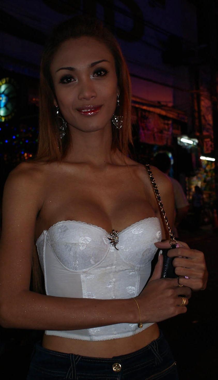 25P Walking Street Kathoeys....CC