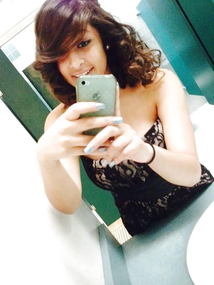 25P Sexy Teen Victoria 