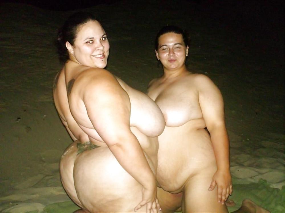 12P Two BBW! (At the Beach late at Night)