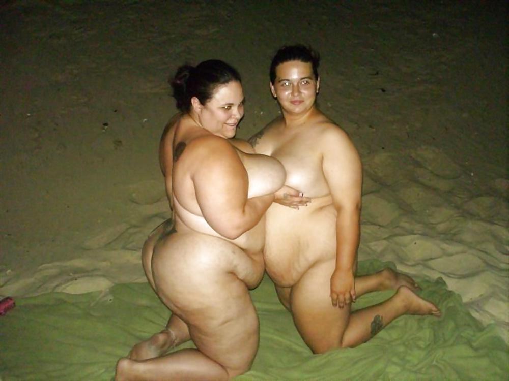 12P Two BBW! (At the Beach late at Night)