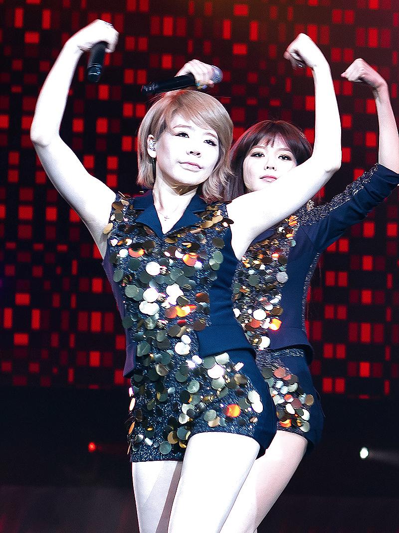 25P Lee Soon-kyu's armpits (Girls' Generation).