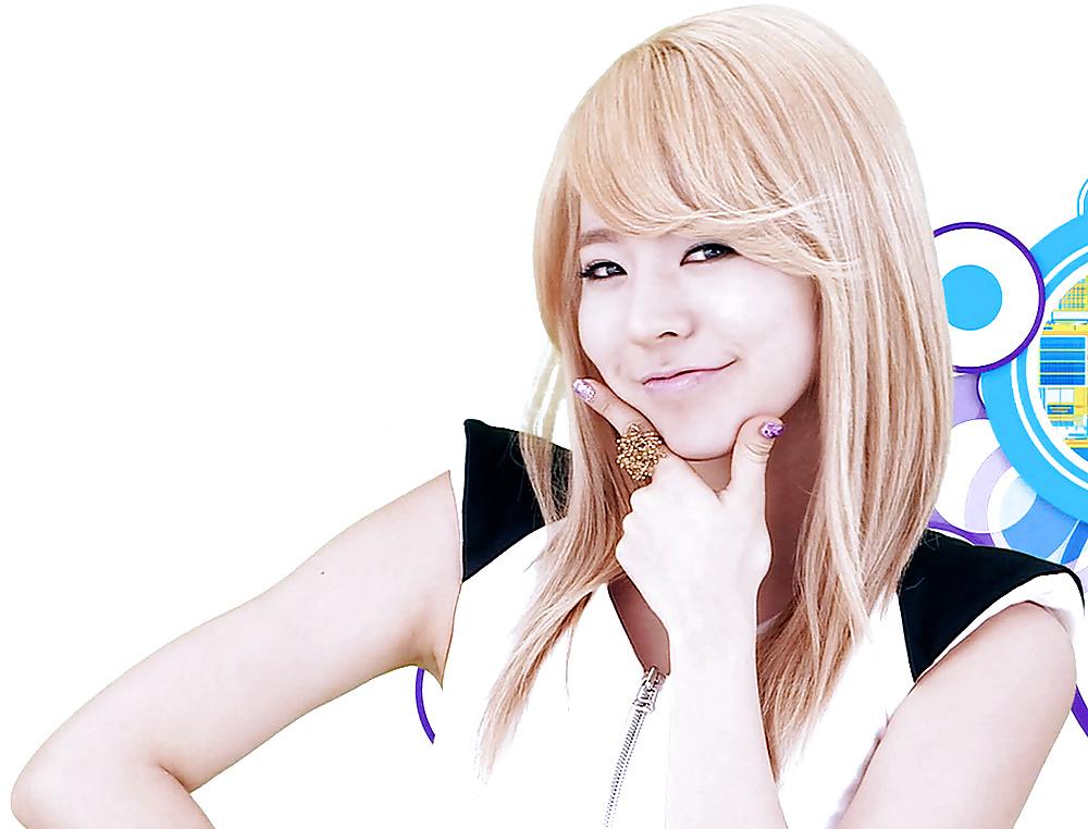 25P Lee Soon-kyu's armpits (Girls' Generation).