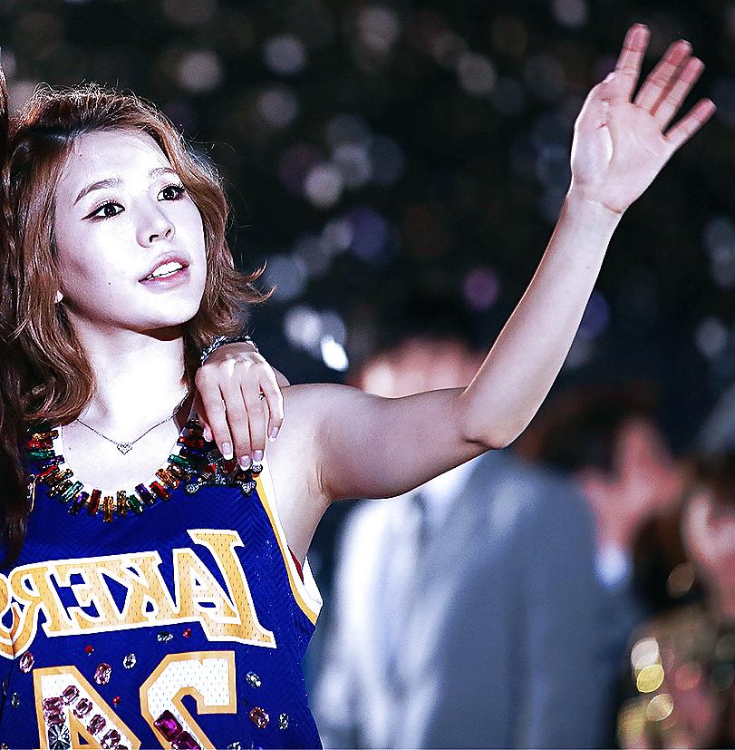 25P Lee Soon-kyu's armpits (Girls' Generation).