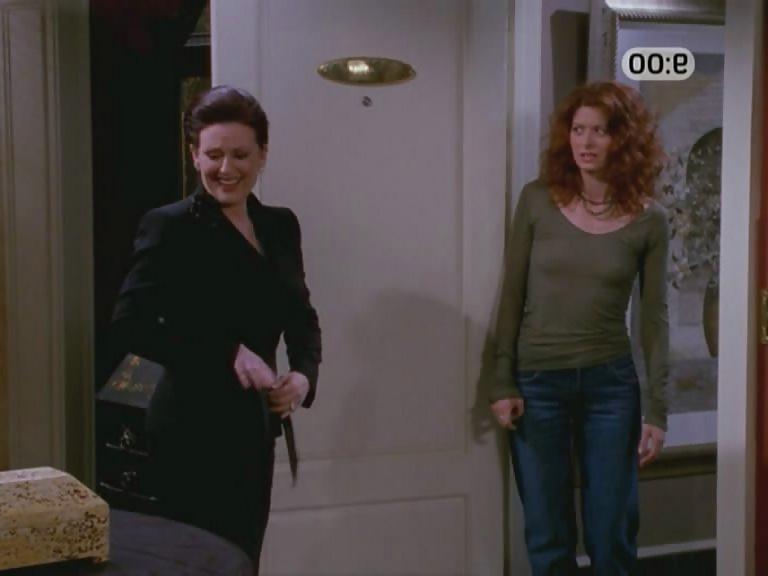 25P Debra messing