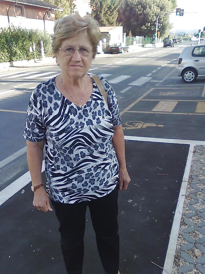 25P Various Granny Clothed
