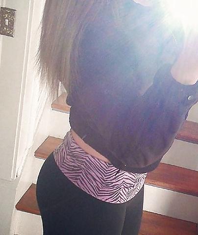 11P More friends non-nude (degrade) Comment