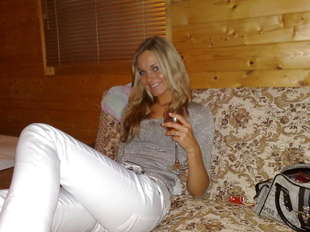 25P Blonde wife - vacation