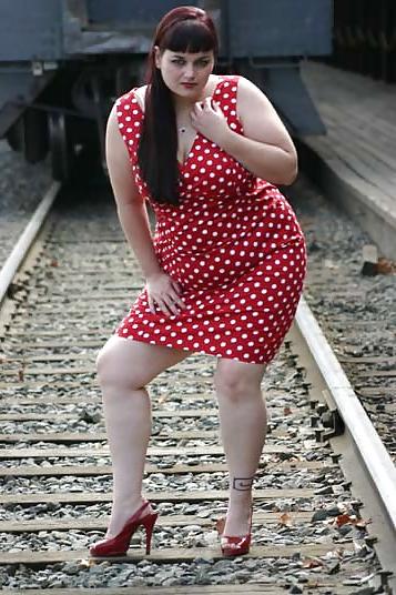 19P Various bbw in high heels 3