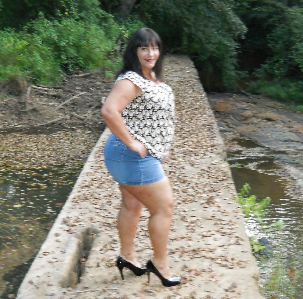 19P Various bbw in high heels 3
