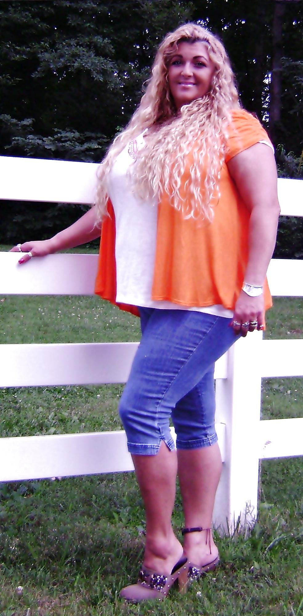 19P Various bbw in high heels 3