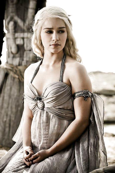 25P Emilia Clarke vs. Natalie Dormer