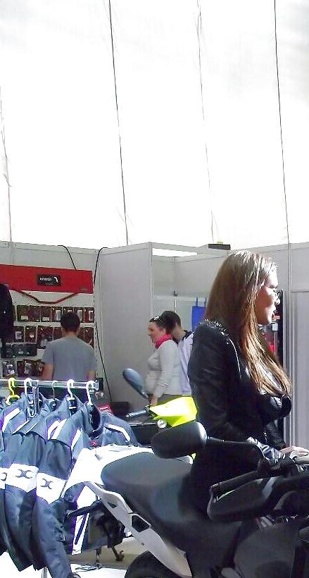 22P Spy salon auto-moto teens romanian