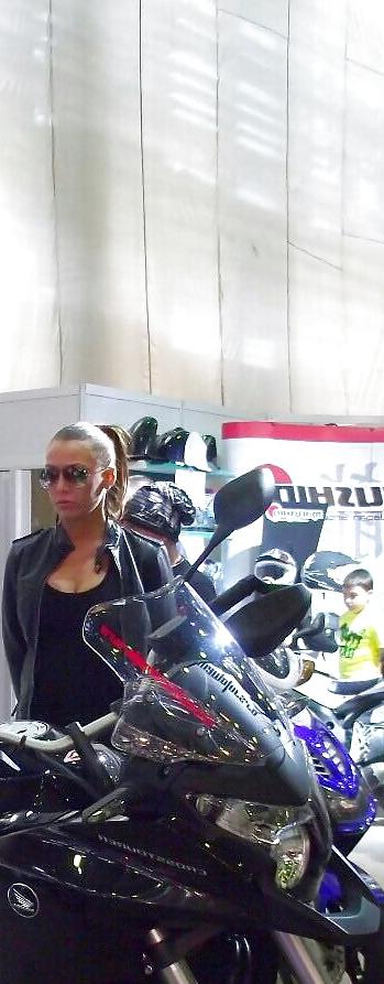 22P Spy salon auto-moto teens romanian