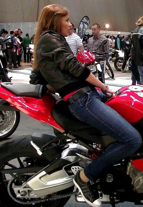 22P Spy salon auto-moto teens romanian