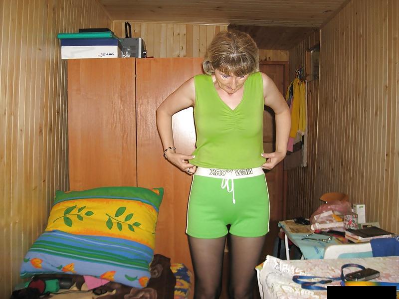 25P Lovely Mature Slut