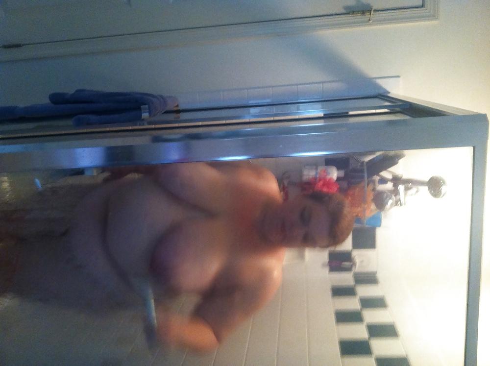 4P Bbw in shower