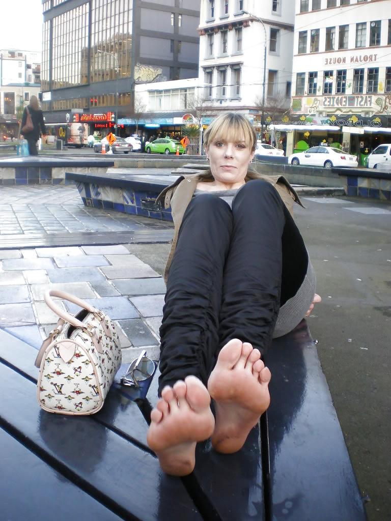 24P Sexy Blonde Rough Soles