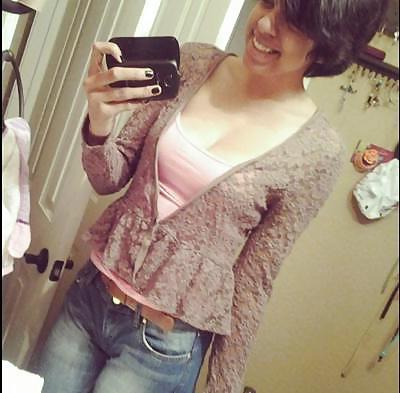 10P Non Nude pics of Desirae Michelle