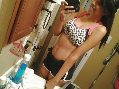 10P Non Nude pics of Desirae Michelle