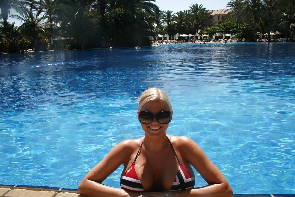 25P Norwegian Babe - Sylvia Stordalen Sletten