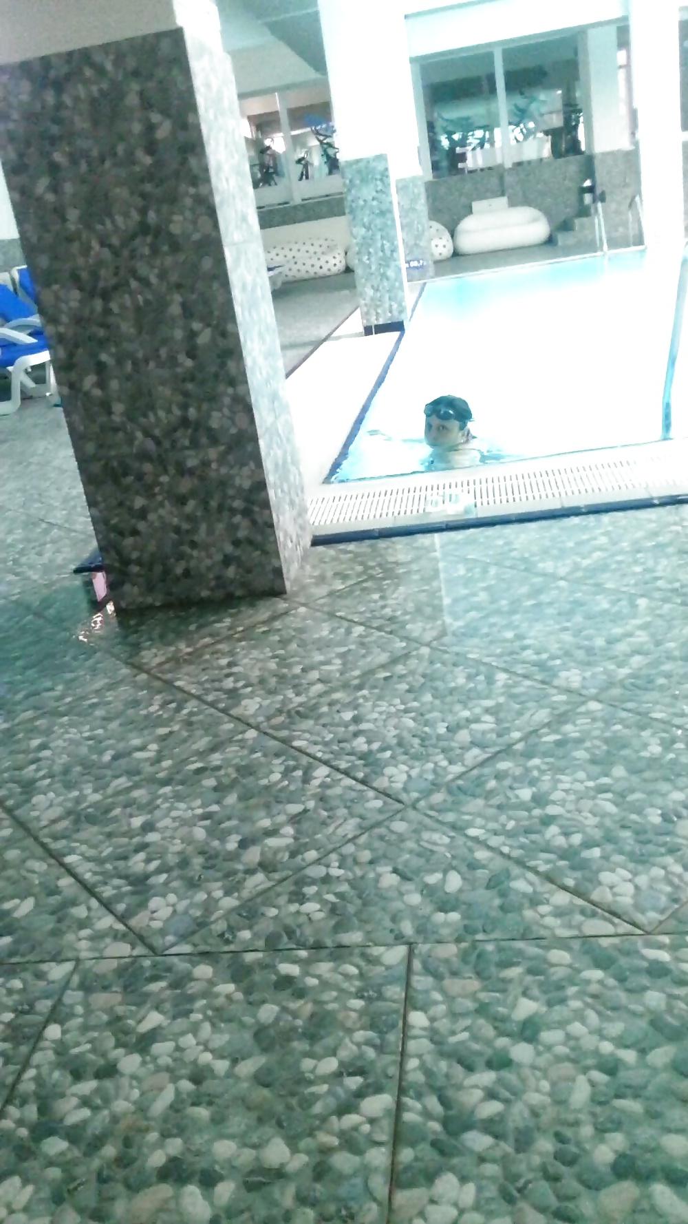13P Spy pool romanian