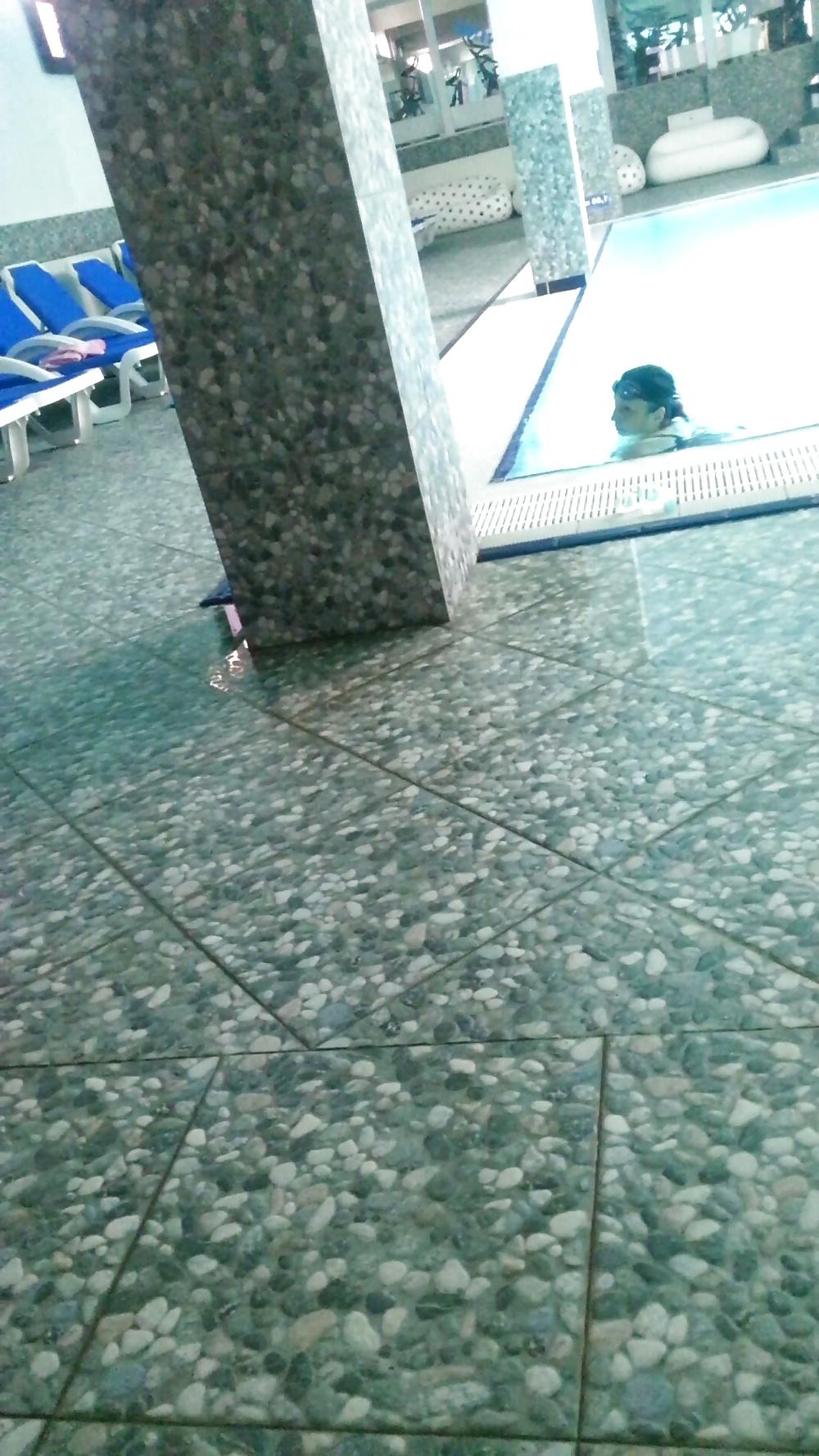 13P Spy pool romanian