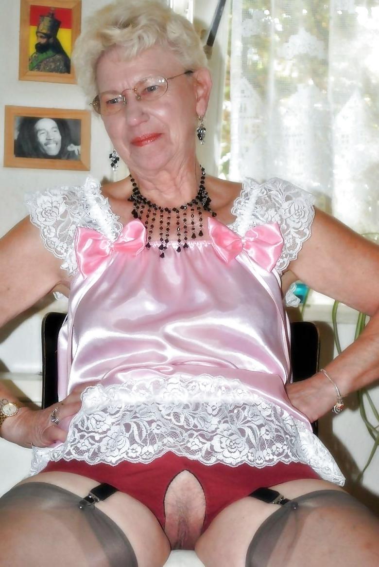 25P Grab a granny 109