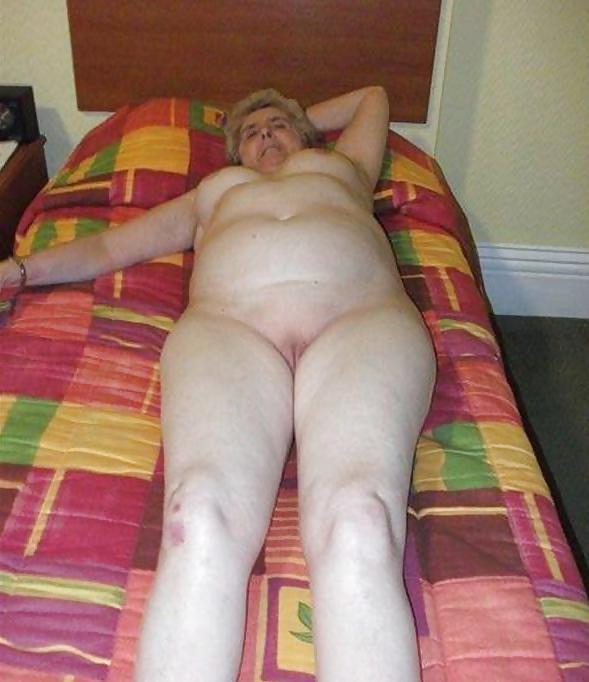 25P Grab a granny 109