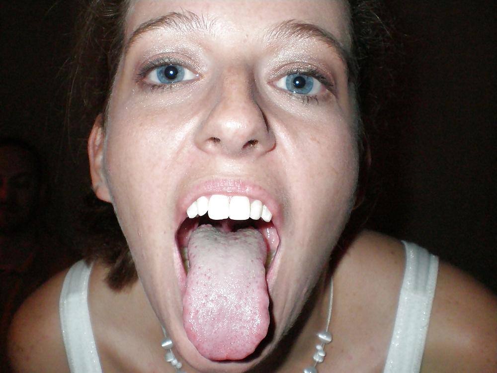 25P Teens open Mouth and tongues out