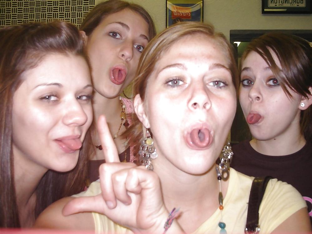 25P Teens open Mouth and tongues out