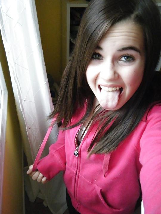25P Teens open Mouth and tongues out