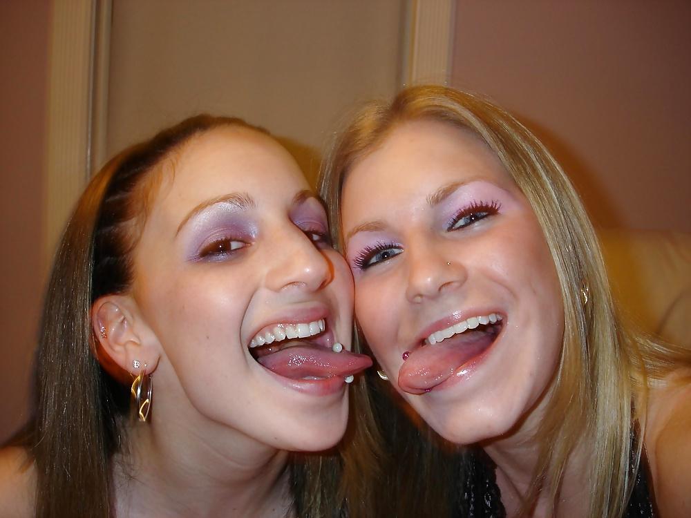 25P Teens open Mouth and tongues out