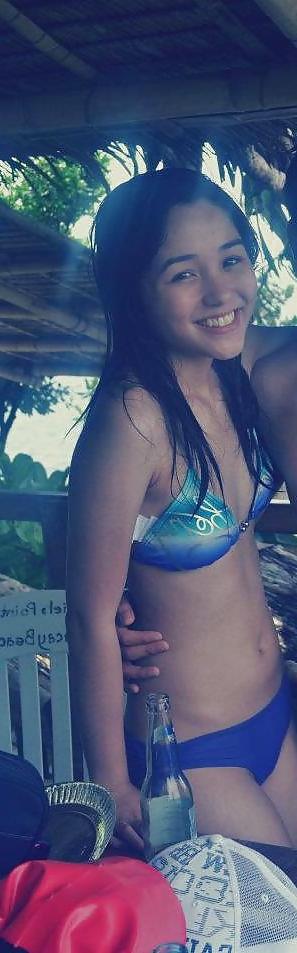 25P Hot filipino girls in bikinis