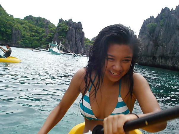 25P Hot filipino girls in bikinis