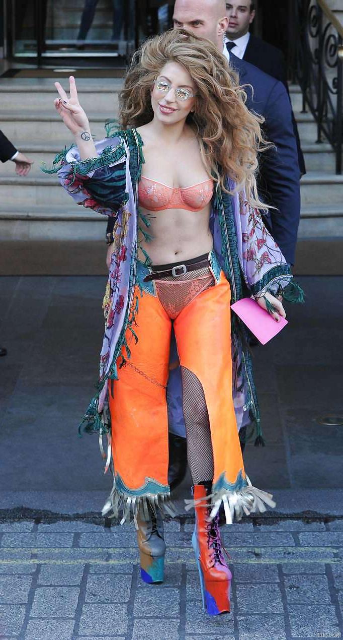 25P Lady Gaga
