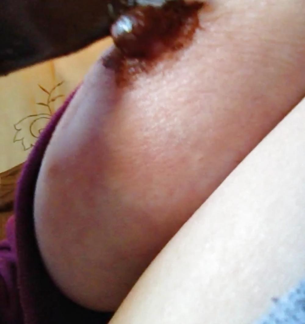 12P Squeezing, playing my Nipples