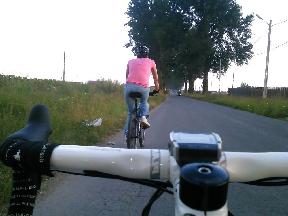 16P Sexy girls bike romanian