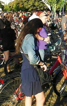 16P Sexy girls bike romanian