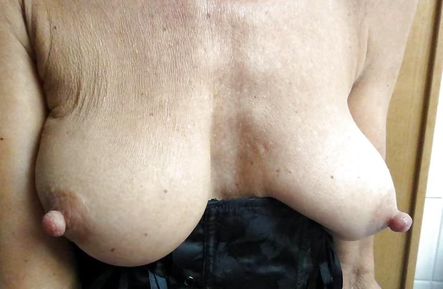 25P Titty Tips-Nice Nipples