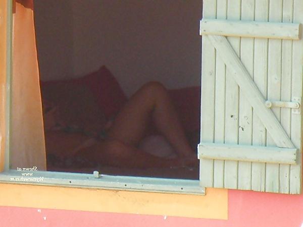 25P Janela Voyeur