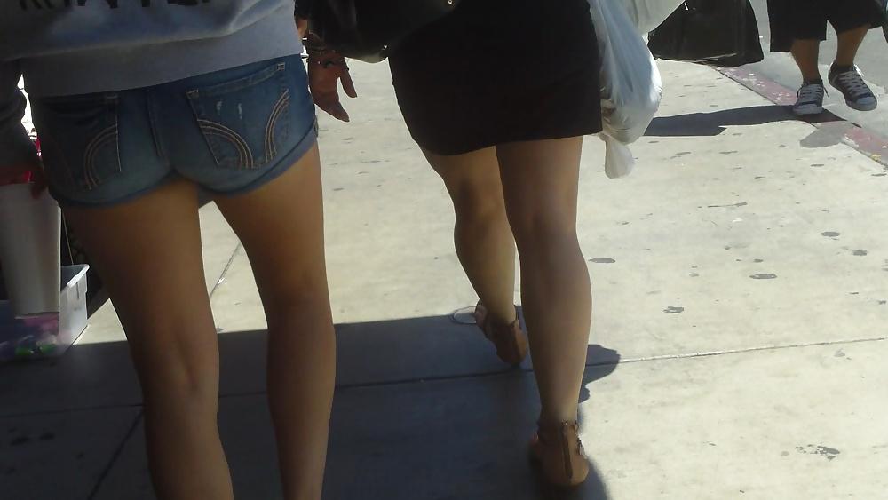 25P Popular teen girls ass & butt in jeans part 4 