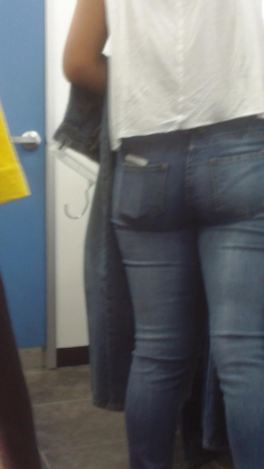 25P Popular teen girls ass & butt in jeans part 4 