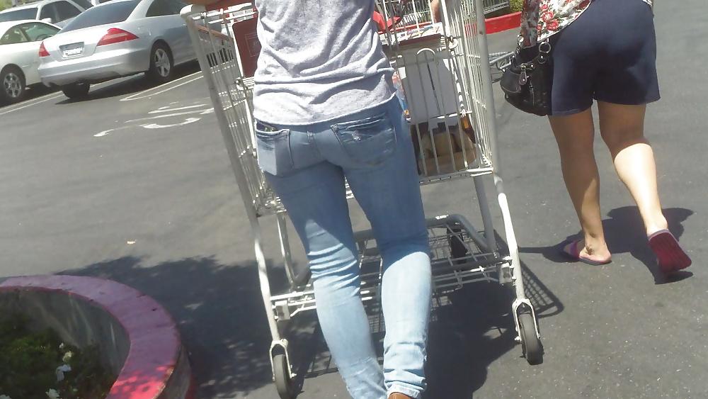 25P Popular teen girls ass & butt in jeans part 4 